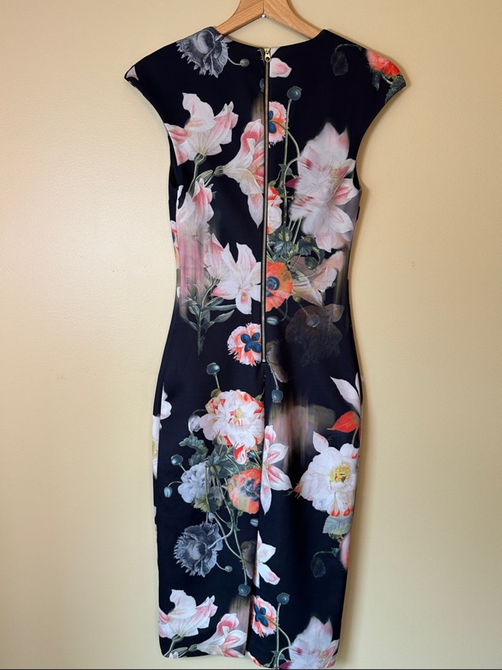 Ted Baker Candiss Opulent Bloom Print Bodycon Midi Dress size 1 - Picture 6 of 11